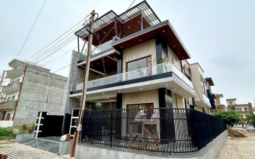 4 Bhk Independent House For Sale in Beta 2 Greater Noida Ready To Move
