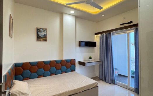 4 Bhk Residential Flat For Sale/Rent in Greater Noida Near Pari Chowk Ready To Move