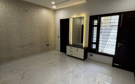 1 BHk Flat For Sale/Rent in Greater  Noida Under 15 Lakh Ready To Move