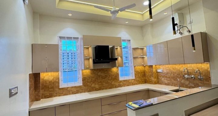 5 Bhk Ready To Move Villa For Sale In Greater Noida Beta 2