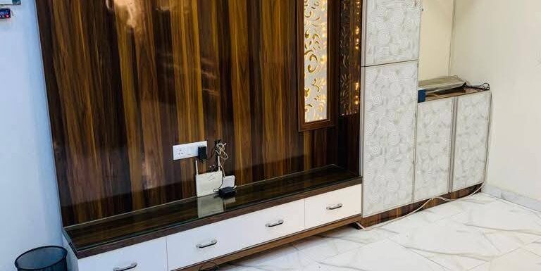 1 Bhk Flat For Sale in Greater Noida Sector Sigma-4 | Ready To Move