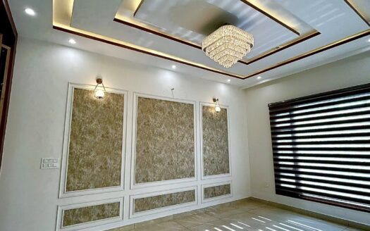 3 Bhk Flat for sale in Greater Noida near Jaypee Greens Ready To Move