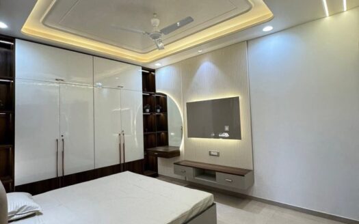 60 Mtr 3 Story Home For Sale In Greater Noida, Alpha1 Ready To Move