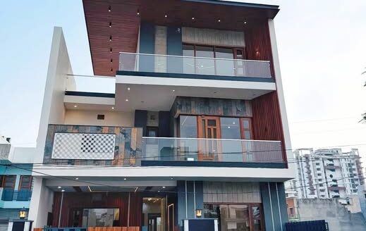 300 Mtr Home for sale in Greater Noida near Yamuna Expressway