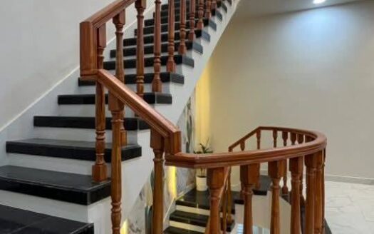 5 Bhk House for sale in Greater Noida , Ready To Move