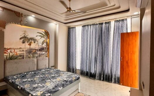 1 bhk flat for sale/rent in gaur city greater noida