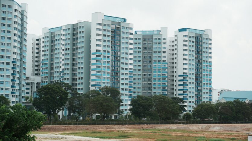 Buying a 2BHK/3BHK Flat in Greater Noida Near Pari Chowk: A Comprehensive Checklist