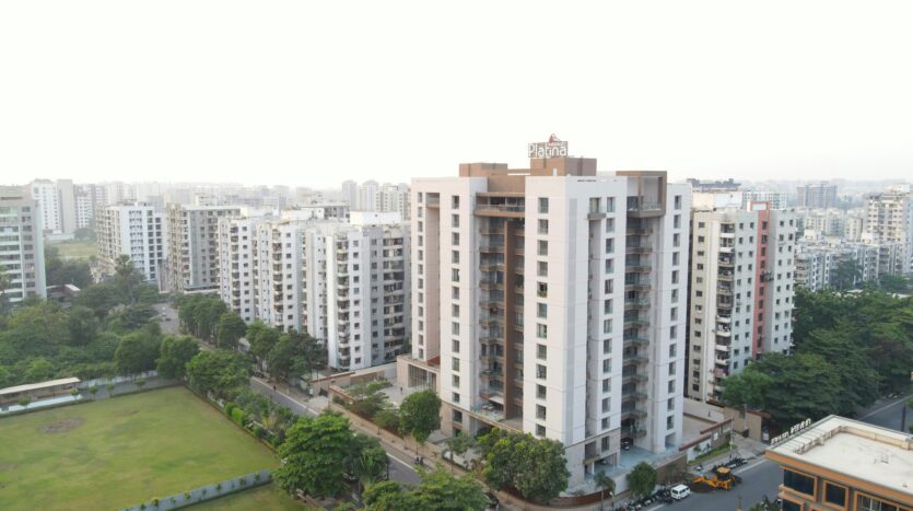 What is the plot/Flats rate in Delta 2 Greater Noida