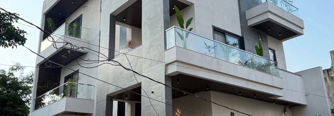 120 gaj home for sale near msx mall, greater noida