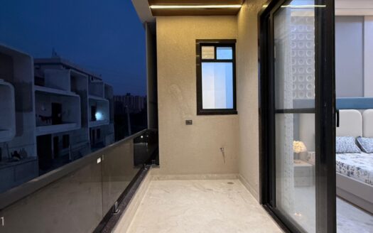 150 Gaj Ready To Move Flat For Sale In Sector 11 Greater Noida