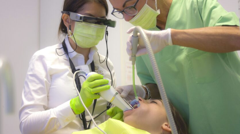 Top Best Dentist In Pari Chowk Greater Noida