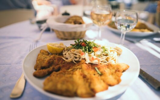 Top 10 Family Restaurent In Alpha 1 Greater Noida