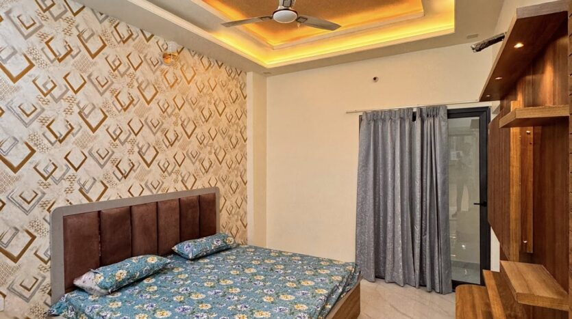 Villa for sale in Paramount Golf Foreste Greater Noida
