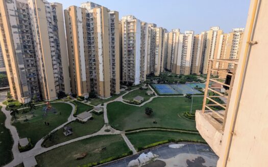 Map showing Sector 3 Greater Noida West (Noida Extension) location in relation to the nearest Metro Station (Noida Sector 52/51) and the Noida-Greater Noida Link Road, highlighting the area's strong road connectivity and future metro line expansion.